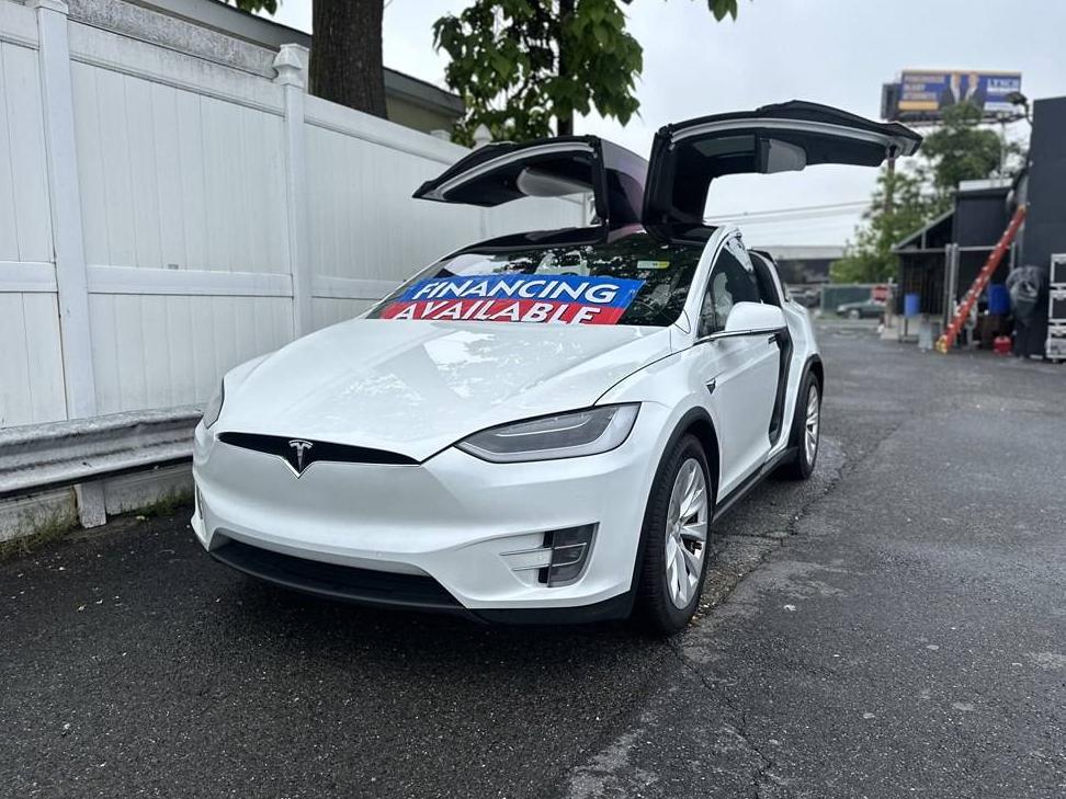TESLA MODEL X 2017 5YJXCDE23HF060309 image